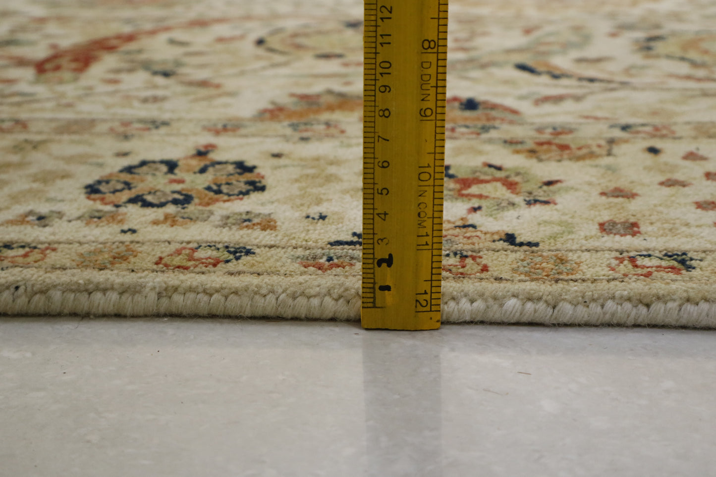 Elegant Beige Floral Medallion Carpet with Botanical