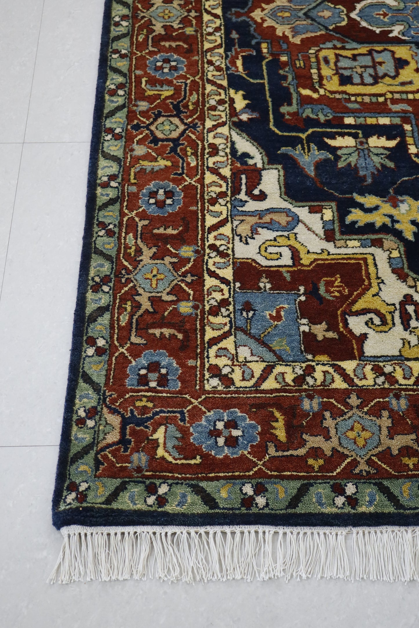 HAND KNOTTED LAXURIOUS CARPET RUGS