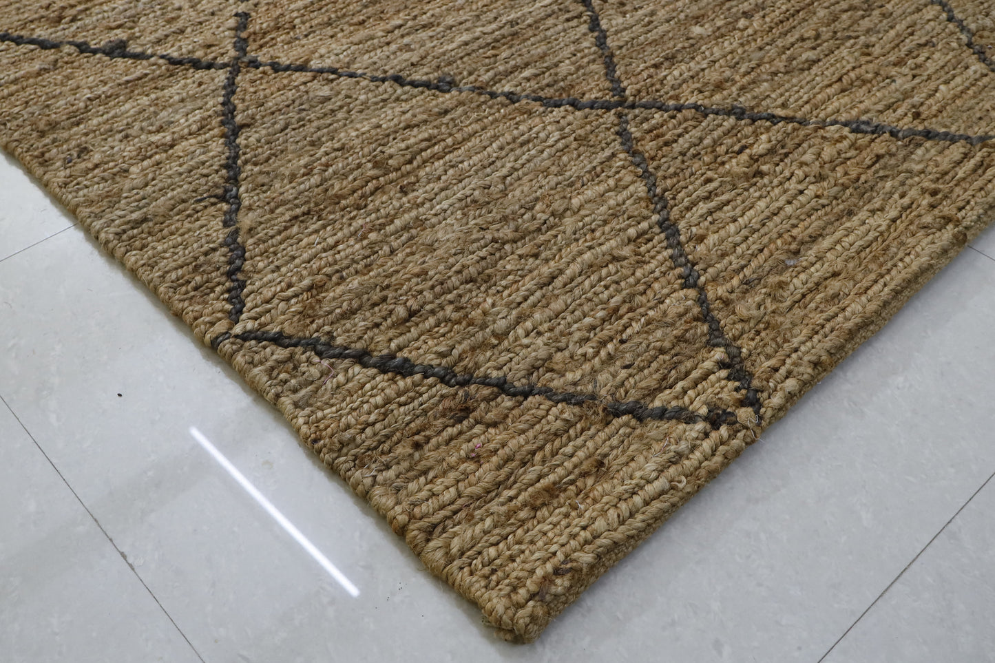 Handwoven Natural Jute Diamond Lattice Carpe