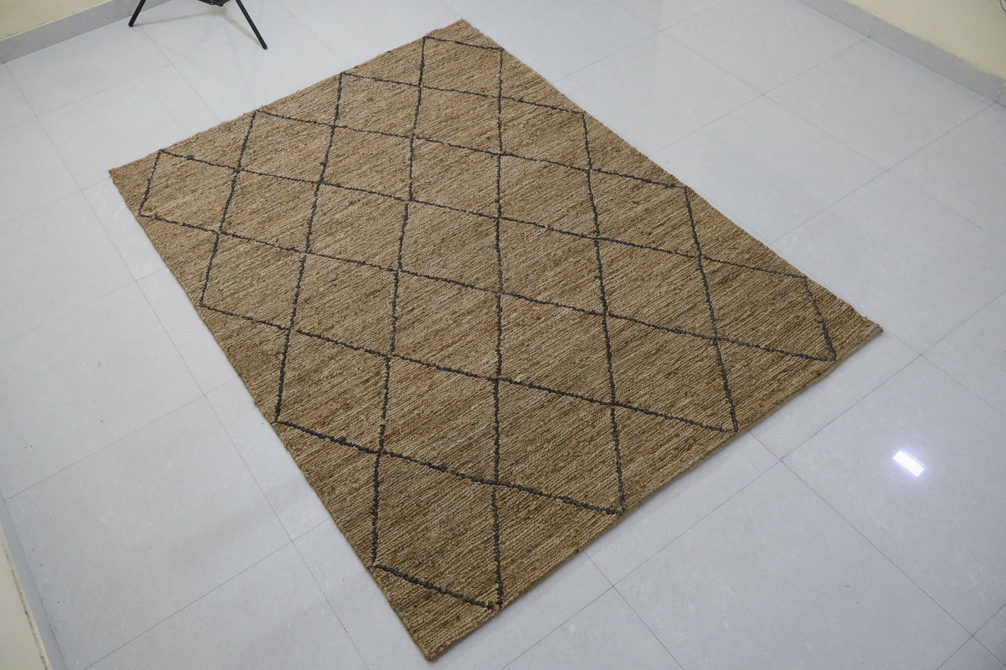 Handwoven Natural Jute Diamond Lattice Carpe