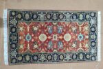 Handmade Traditional Persian Floral Accent Rug - Image 4